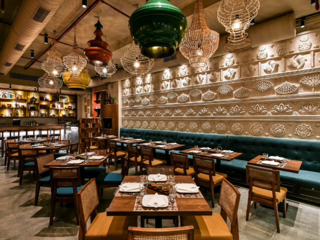 THRIVING INDIAN RESTAURANT FOR SALE –  (SARASOTA COUNTY, FL)