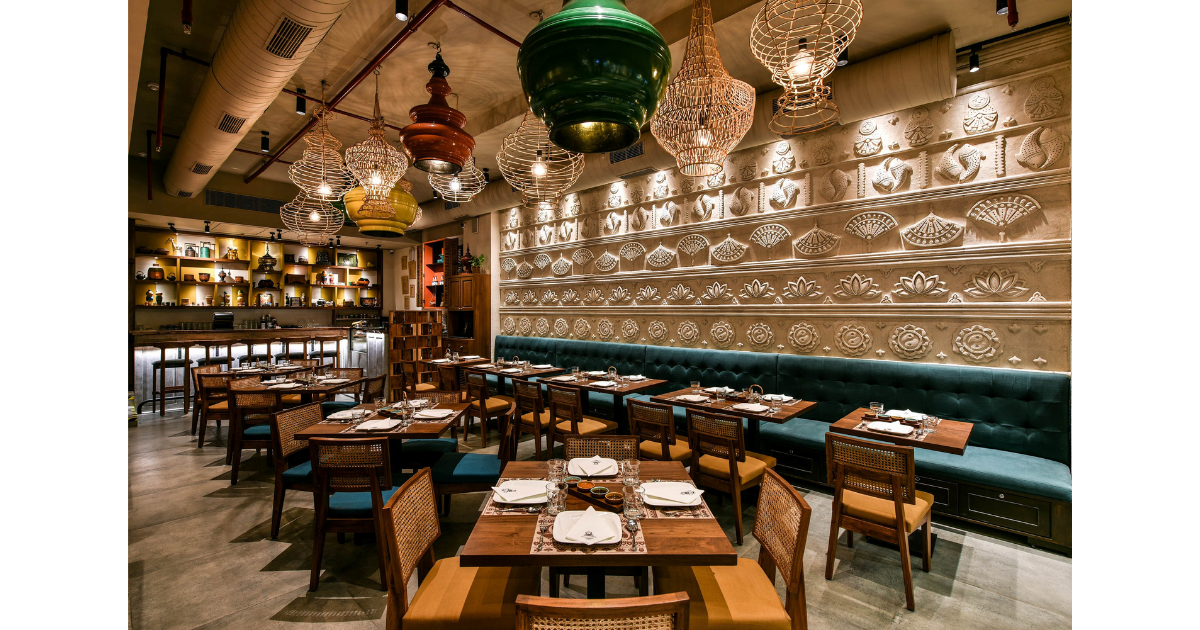 THRIVING INDIAN RESTAURANT FOR SALE –  (SARASOTA COUNTY, FL)